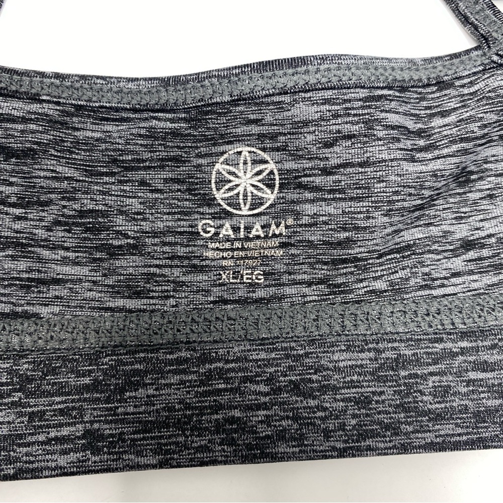 2 Gaiam Shine Wire-Free Medium Impact Yoga Sports Bra Women’s Size XL Black Grey - Picture 8 of 8